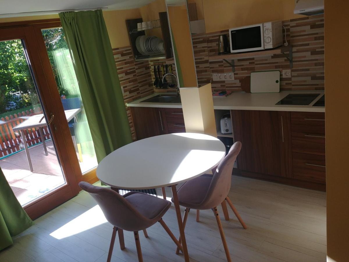 Ciklamen Apartman Gyenesdiás Zewnętrze zdjęcie
